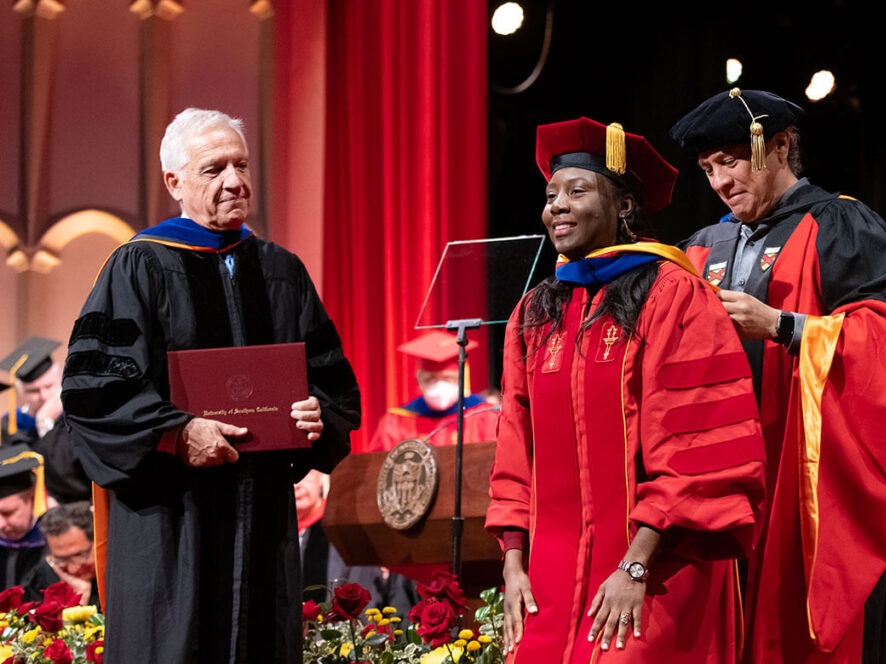 Jasmine-Berry-and-Francisco-Valero-Cuevas-2022